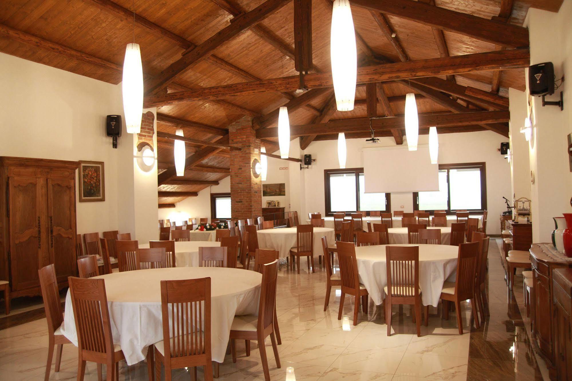 Oasi Bianca Hotel Pomposa Kültér fotó
